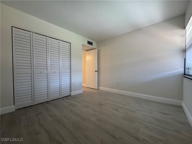 Building Photo - 1530 Mainsail Dr