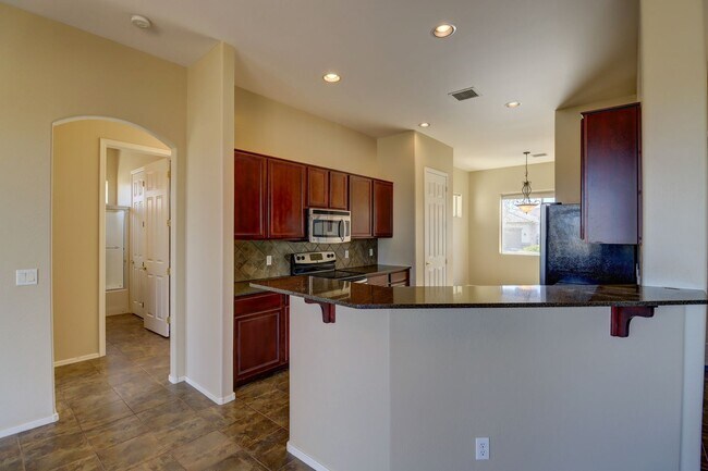 Building Photo - Granville Home for Rent!