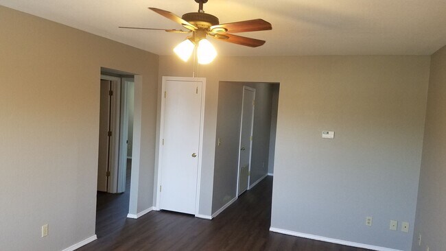 Primary Photo - OK 1103-6