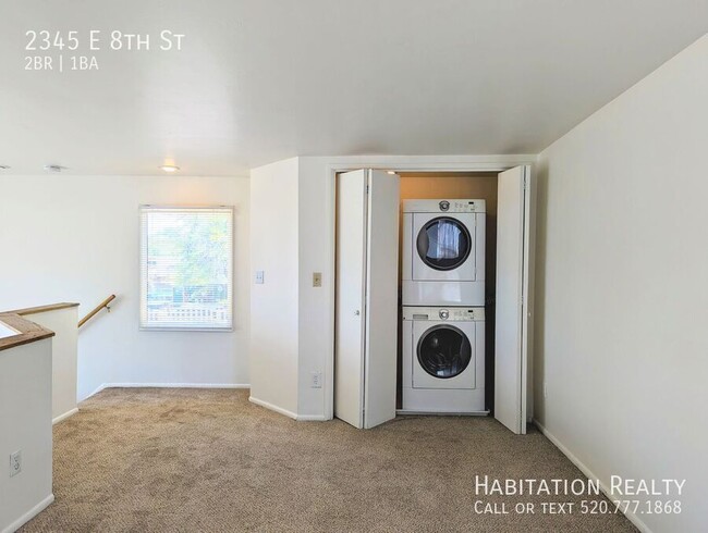 Building Photo - Stunning 2Bed/1Bath Loft Home at Sam Hughe...