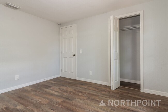Building Photo - 3 BR/1.5BA | Newly Renovated Single Family Home |  Tropical Landscaping | In St Peterburg!