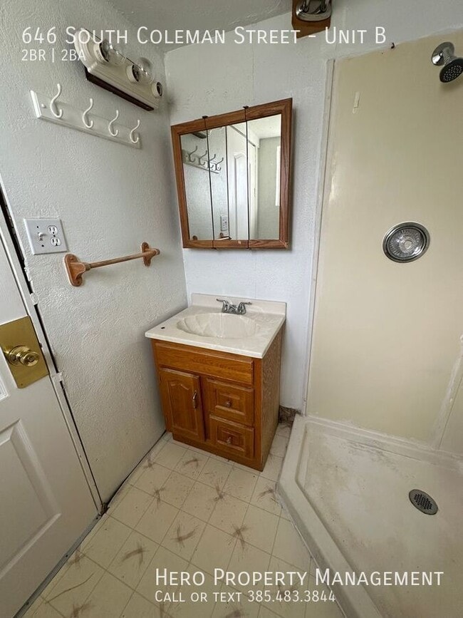 Building Photo - 646 S Coleman St