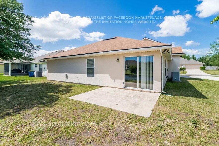 Building Photo - 13742 Fish Eagle Dr W