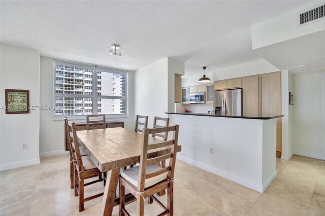 Building Photo - 2080 S Ocean Dr