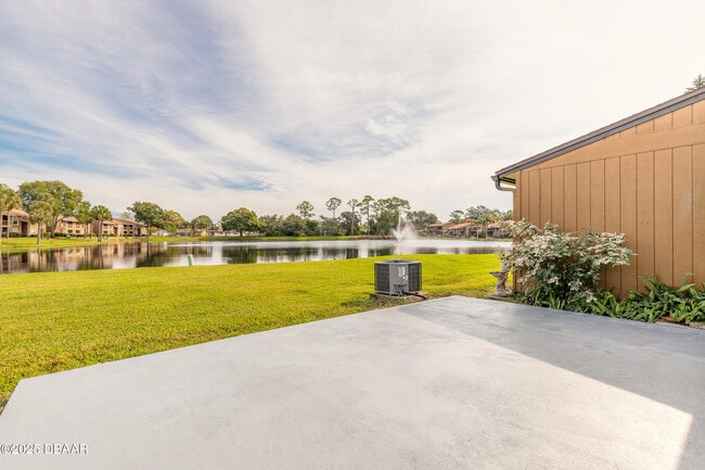 Building Photo - 120 Lakewood Village Cir