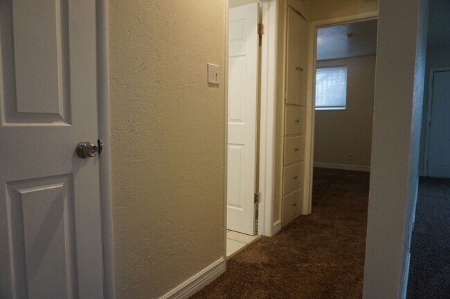 Building Photo - 2564 S 700 E