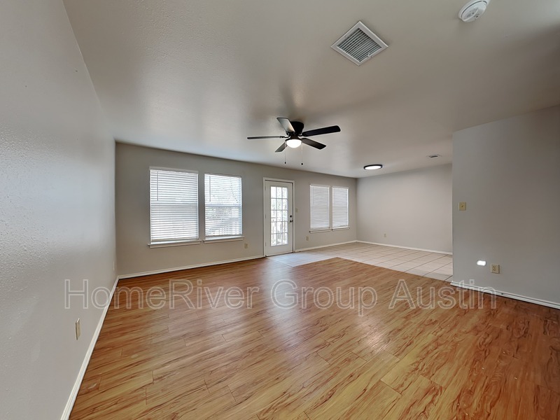 Building Photo - 894 Sagewood Trail