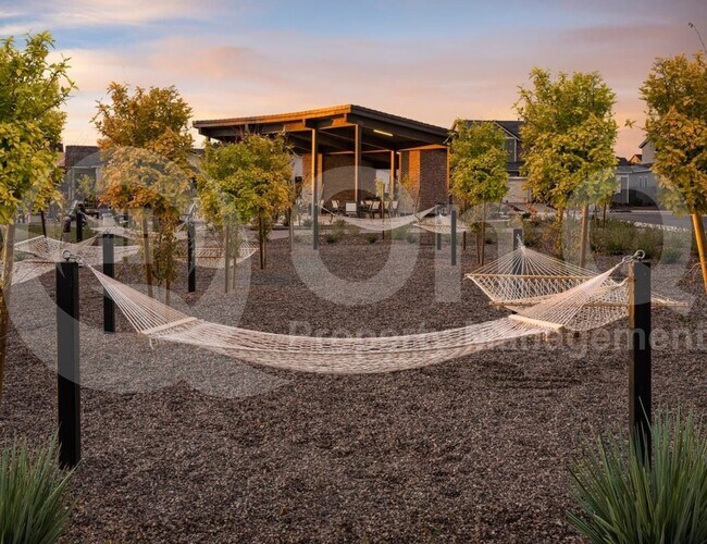 Building Photo - 35136 N Magnette Way