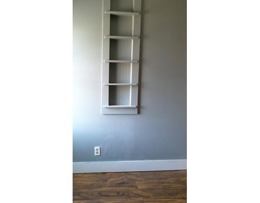 Building Photo - 55 W Carpenter St