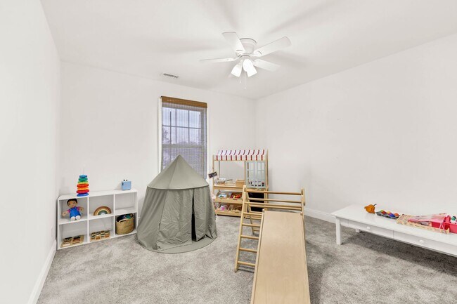 Building Photo - 1838 Patricia Dr