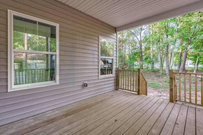 Building Photo - Newly built 3 bedroom, 2 bath Home