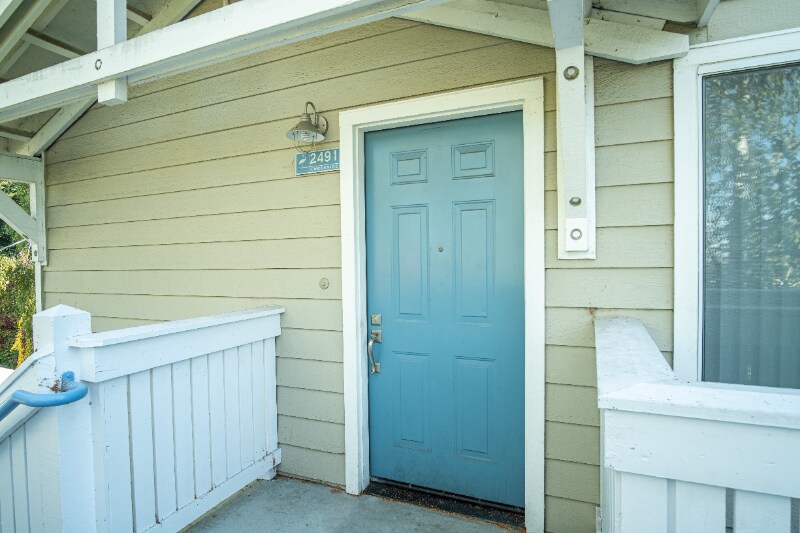 Building Photo - 2491 Creekside Ct