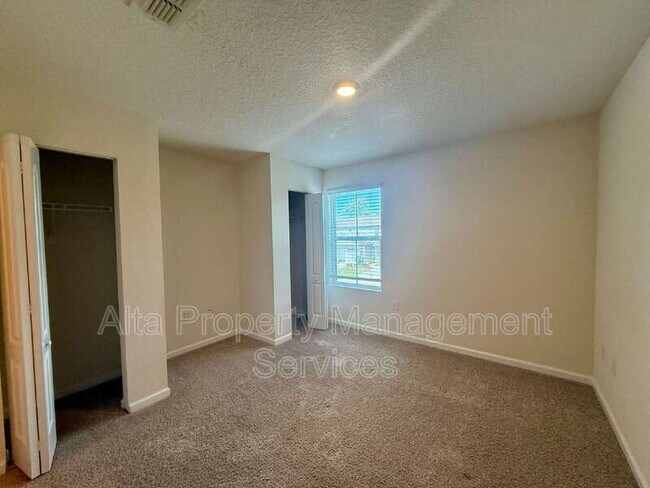 Building Photo - 7765 Legacy Trl