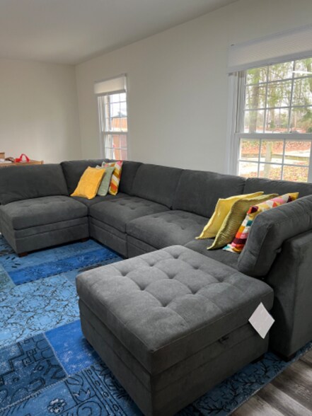 Building Photo - 201 Orange Dr