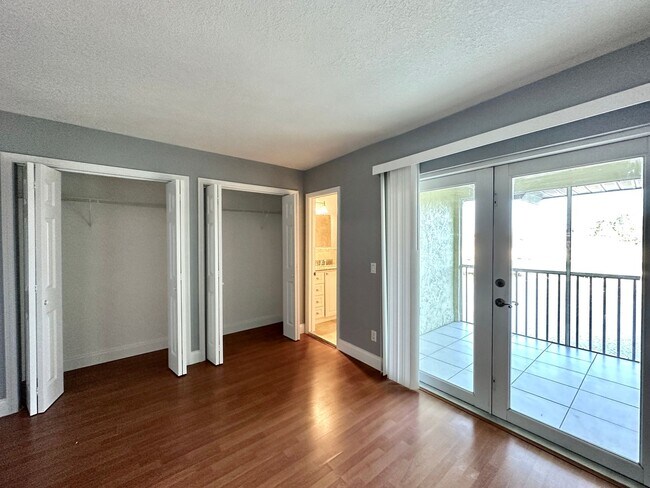 Building Photo - 1350 Mediterranean Dr