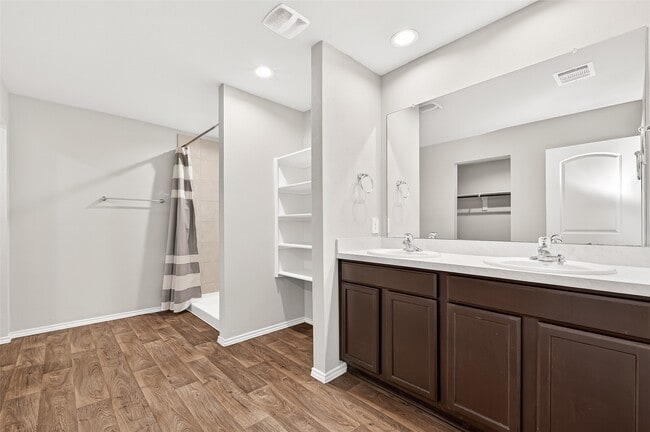 Building Photo - 14739 Blackbrush Mnr
