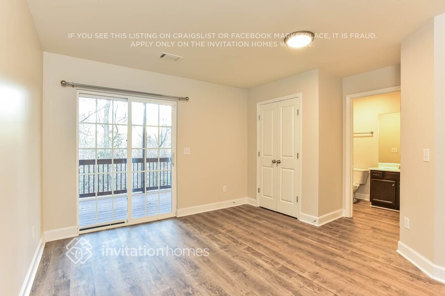 Building Photo - 3700 Shane Point Pl