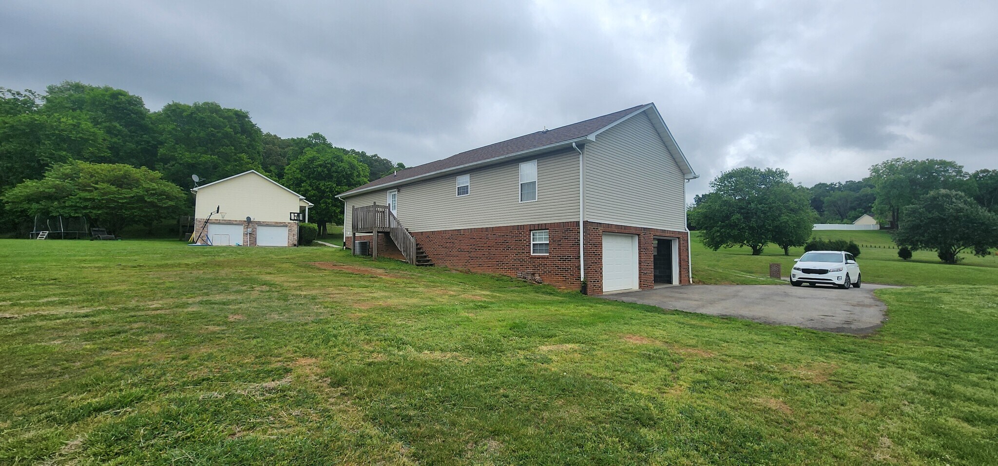 Building Photo - 1714 Bend View Ln