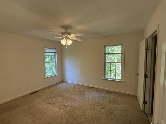 Building Photo - 180 Brevard St