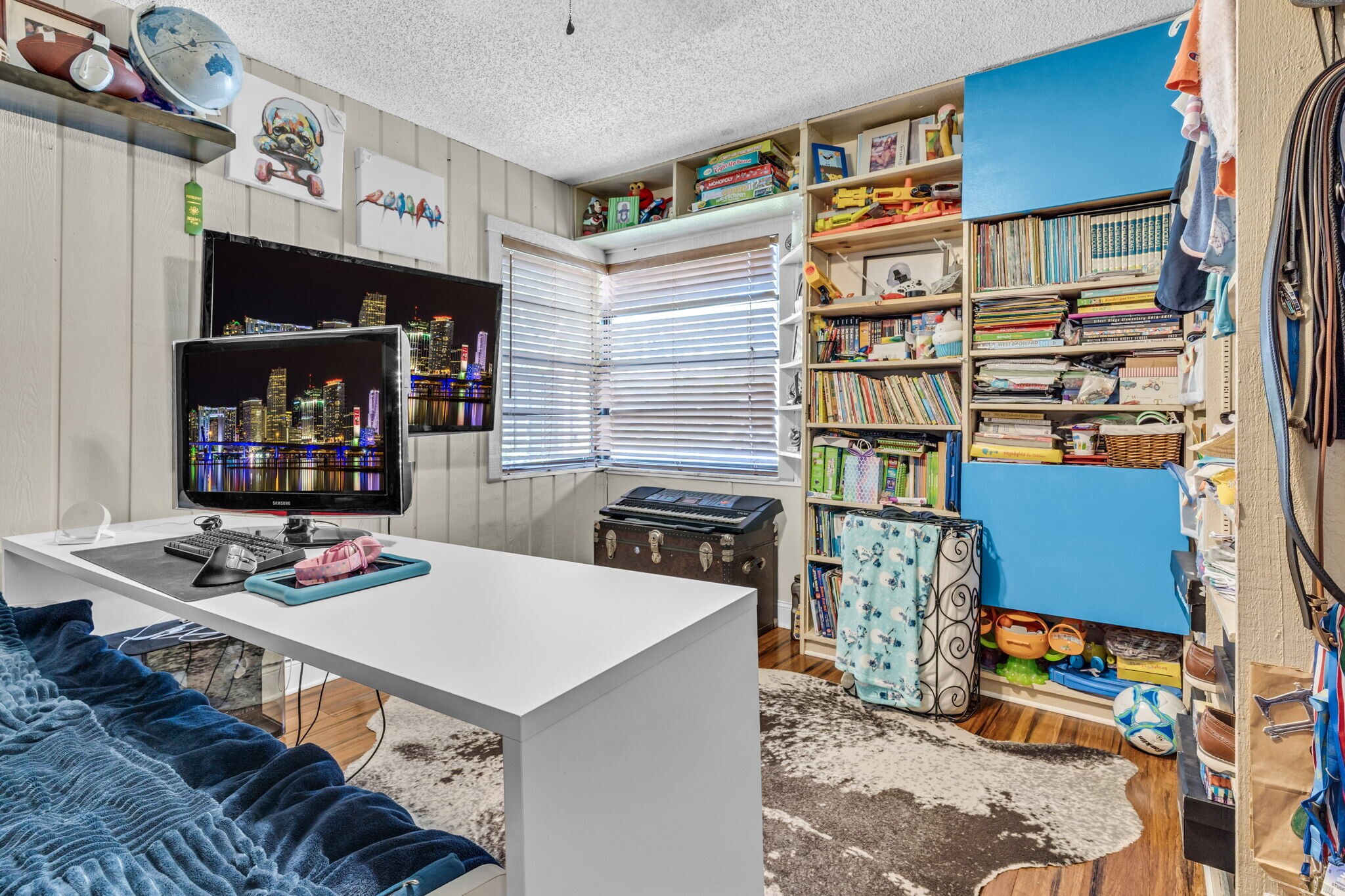 Building Photo - 1420 W Sandpiper Cir