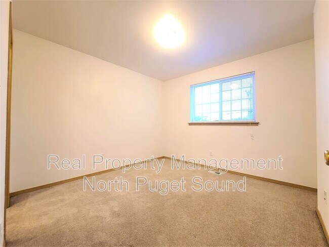 Building Photo - 5328 138th St NE