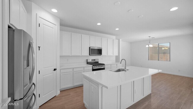 Building Photo - 13407 W Rowel Rd