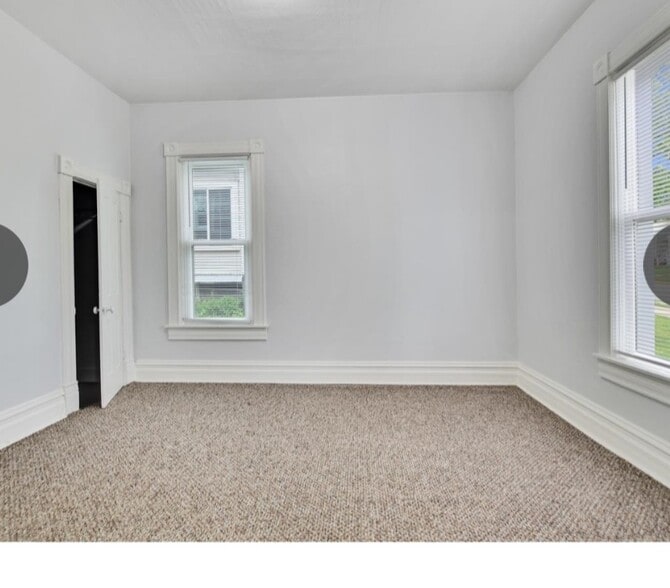 Building Photo - 309 2nd Ave