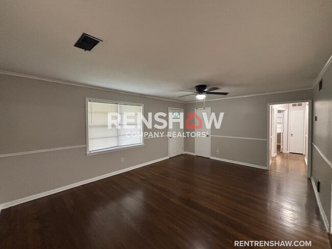 Building Photo - 3238 Kenland Dr