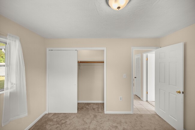 Building Photo - 88 S Adams St