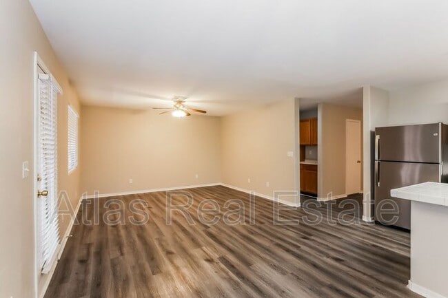 Building Photo - 5009 Sparkling Sky Ave