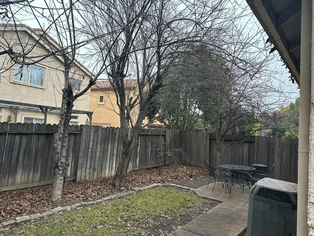 Building Photo - 539 Purdue Dr