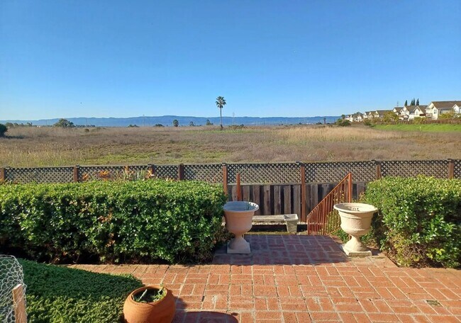 Building Photo - BEAUTIFUL TWO LEVEL 4BD/3BA HOME AVAILABLE IN NEWARK, CA !!!!!!