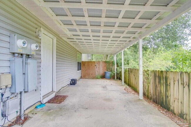 Building Photo - 2707 Tupelo Ave