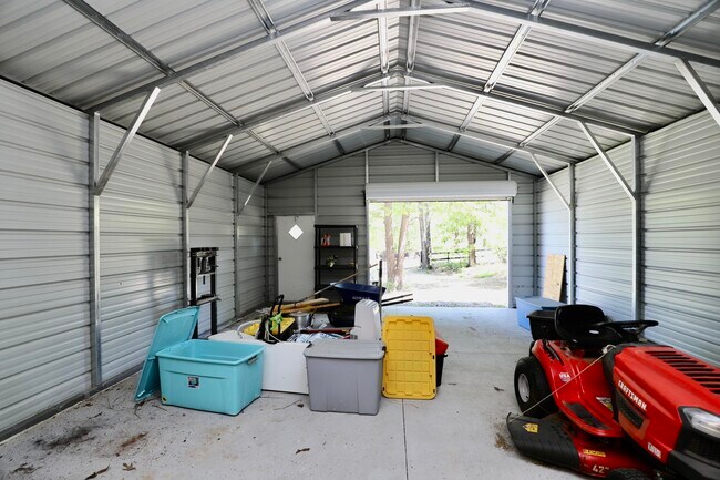 Building Photo - 71 Carina Ln