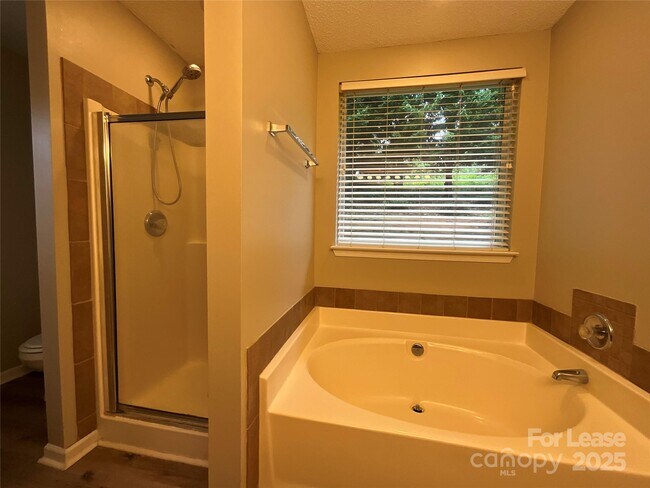 Building Photo - 13703 Shiella Caruth Dr