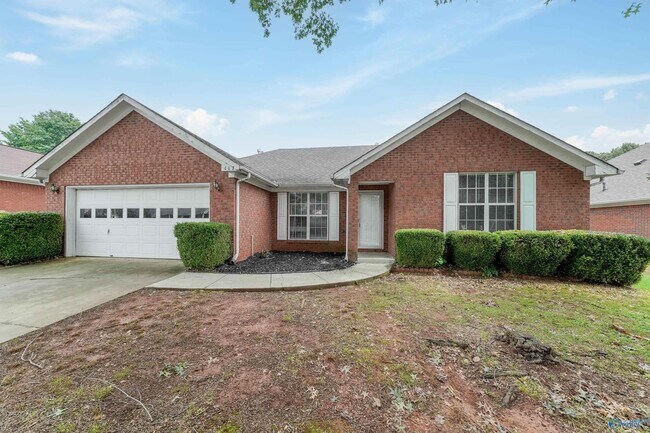 Primary Photo - 117 Claytor Ln