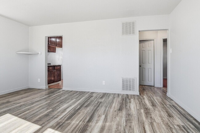 Building Photo - $2,030.95 - 3 Bedrooms, 1 Bathroom, Single Family Home in Aurora with fenced Yard!