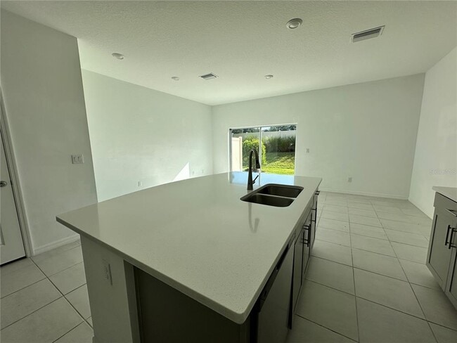 Building Photo - 2416 Paravane Wy