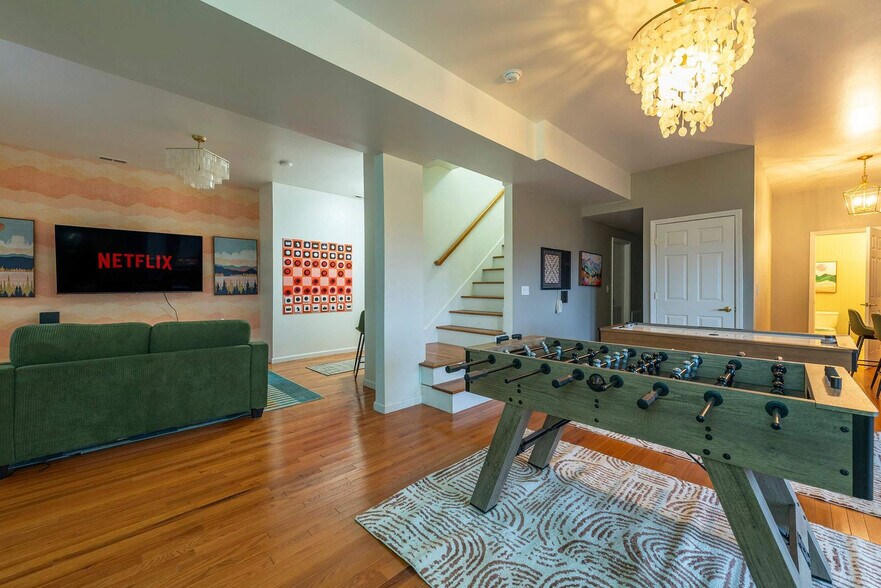 Building Photo - 16 Skyview Ct