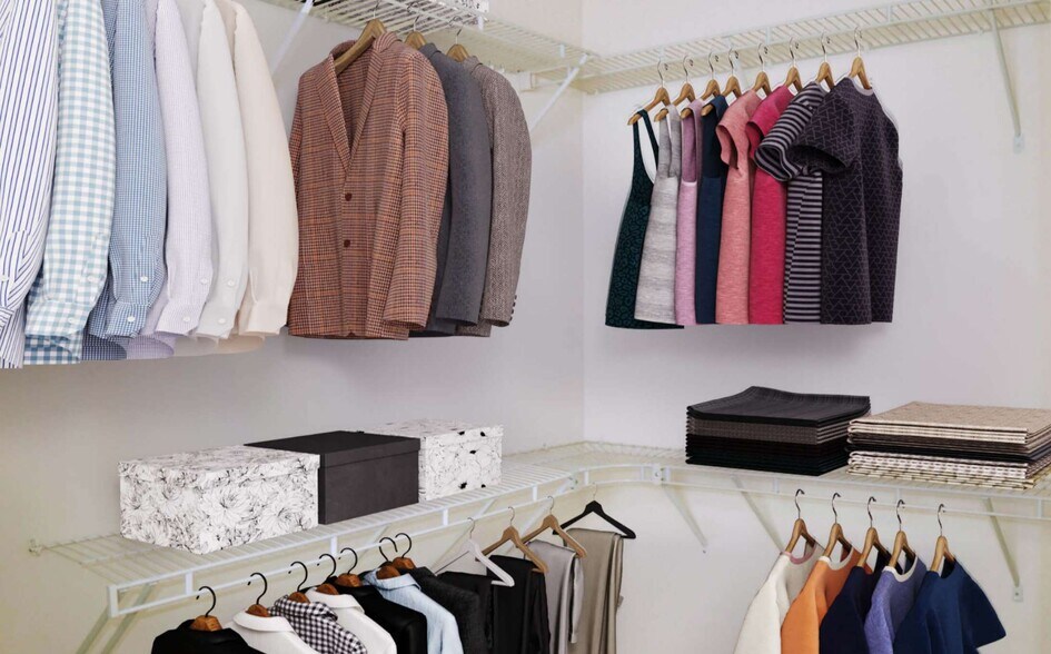 Building Photo - 345 N La Salle Dr