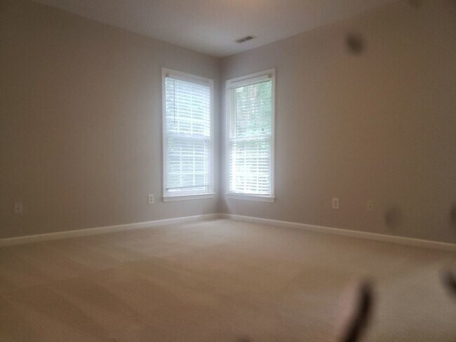 Building Photo - Great Home off Leesville Rd