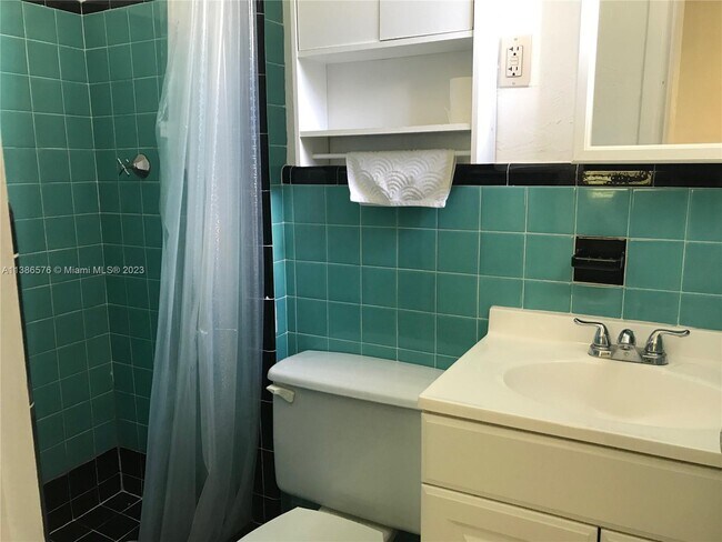 Building Photo - 201 Flagler Dr