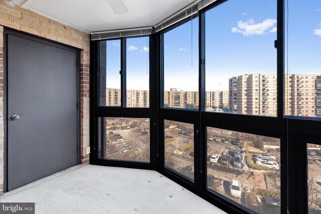 Building Photo - 8360 Greensboro Dr