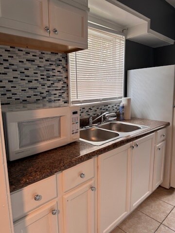 Building Photo - 634 W 41st St