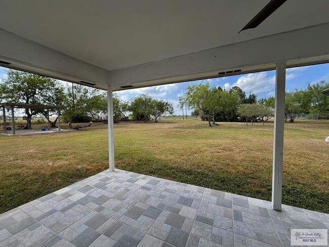Building Photo - 35059 Anaqua Dr
