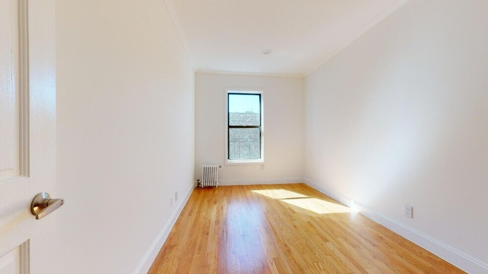 Building Photo - West 150th Street