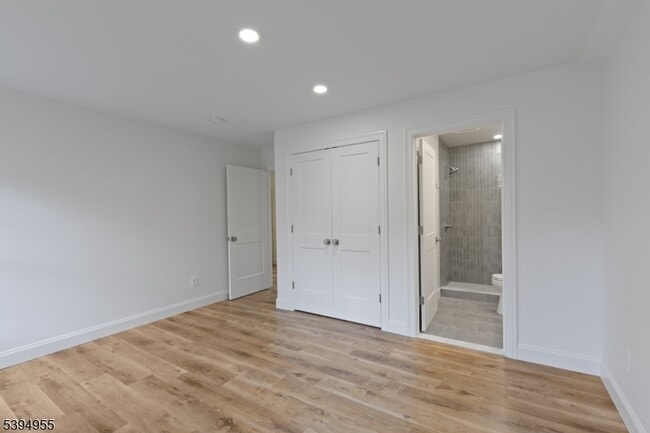 Building Photo - 42 Church St