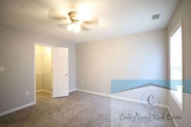 Building Photo - First month move in special $600!! Recently built 2 bed, 1 bath apartment - includes dishwasher a...