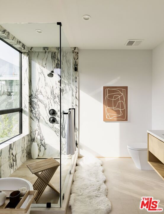 Building Photo - 9064 Harland Ave