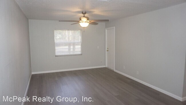 Building Photo - 2 br, 2 bath House - 209 Red Maple